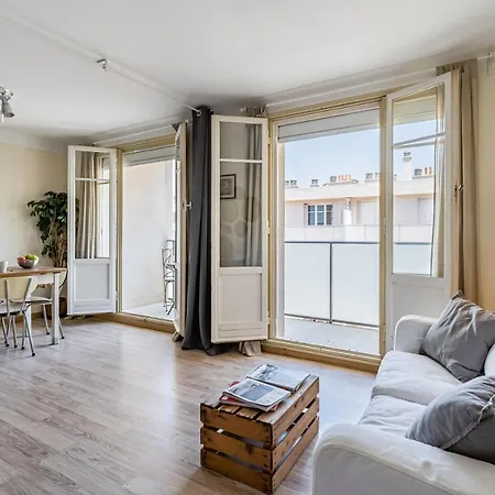 Avec Balcon, A 50m, Proche Vieux Port *